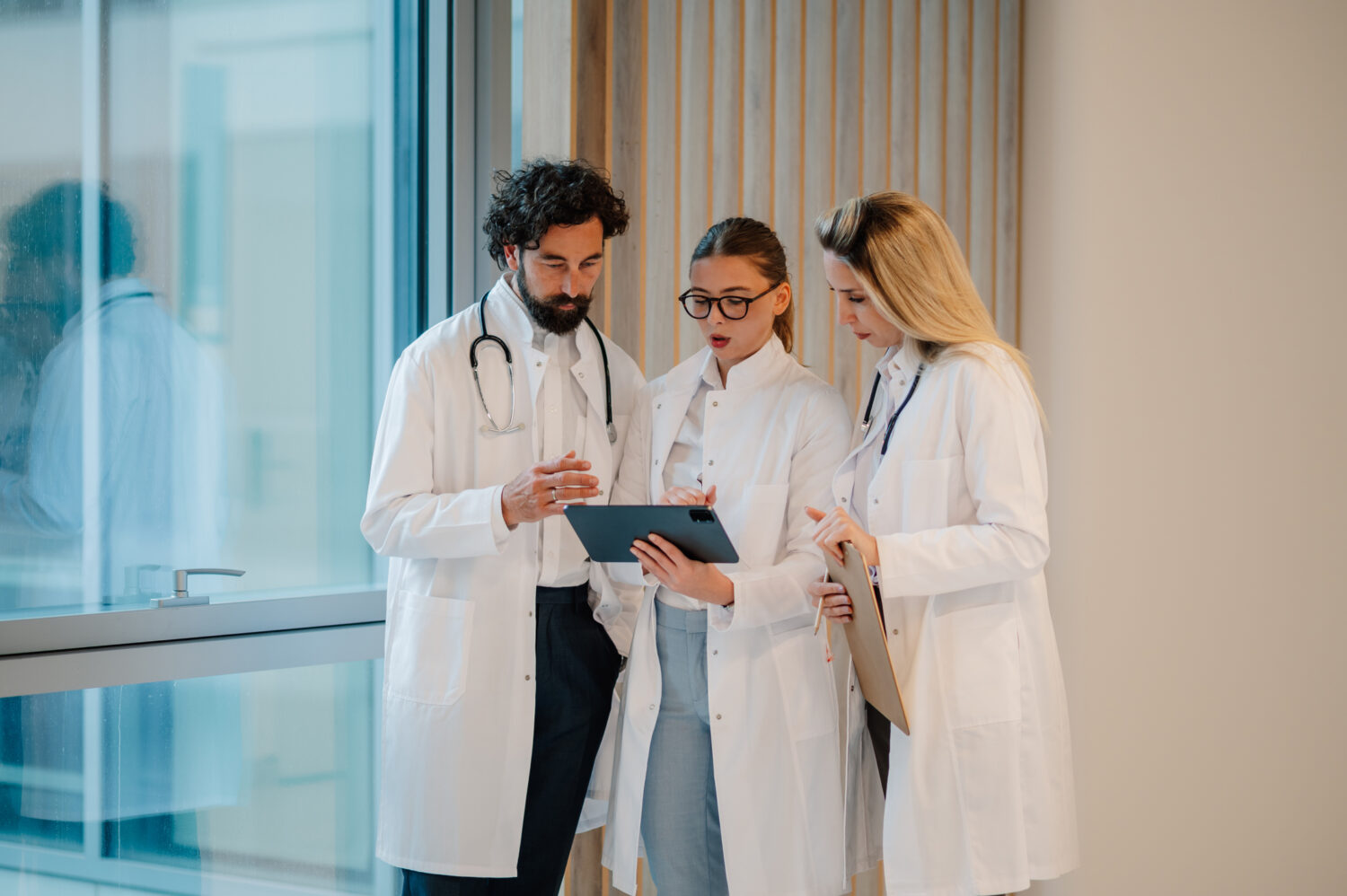 medicus solutions - Agentur für Ärzte, Ärztinnen, Zahnärzte, Zahnärztinnen, Tierärzte und Tierärztinnen - 052 301 44 44